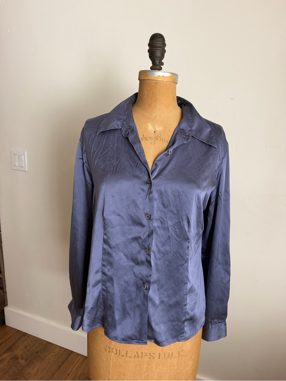 Vintage 90s Halston Heritage Lifestyle Purple Silk Button-Down Blouse